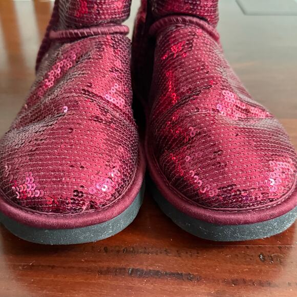 UGG Sequin hot pink classic short boots size US 7 womens 38 UK - Picture 3 of 7